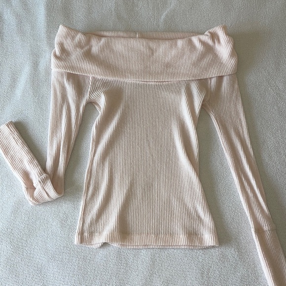 Free People Off the Shoulder Sweater - Picture 1 of 3